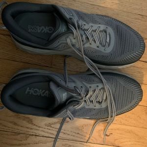 Men’s Hoka Bondi 7 - worn 3 times! 
Like new.
